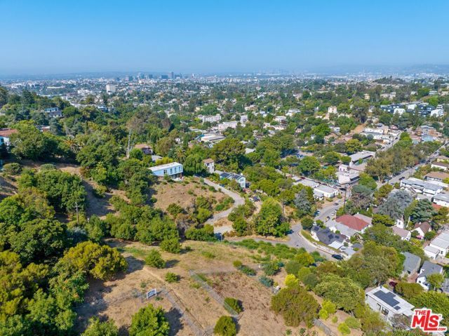 2100 Avon Street, Los Angeles, CA 90026