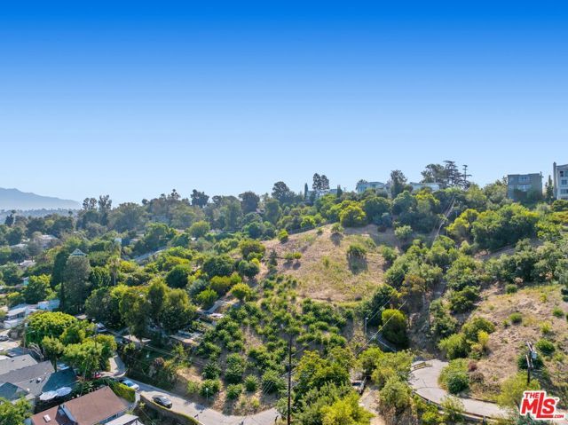 2100 Avon Street, Los Angeles, CA 90026