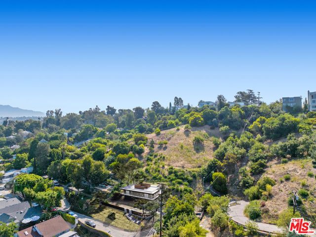 2100 Avon Street, Los Angeles, CA 90026