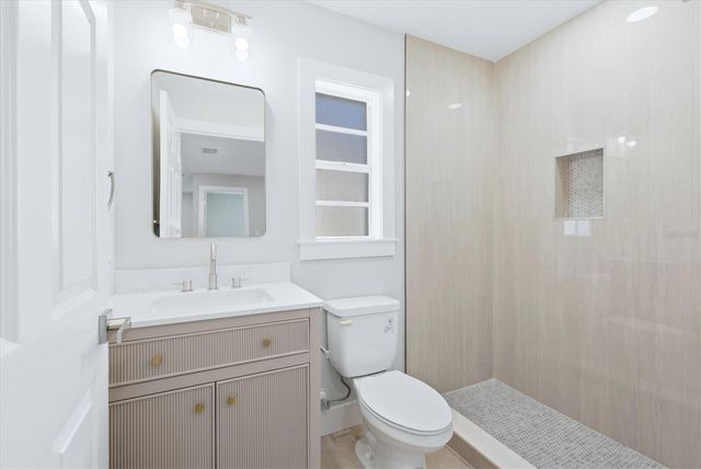 3021 14TH STREET E, Bradenton, FL 34208
