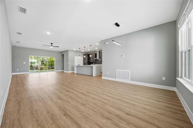 2112 RIVER HAWK LOOP, Winter Haven, FL 33880