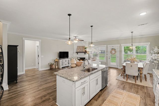 336 Rockcastle Dr, Murfreesboro, TN 37128