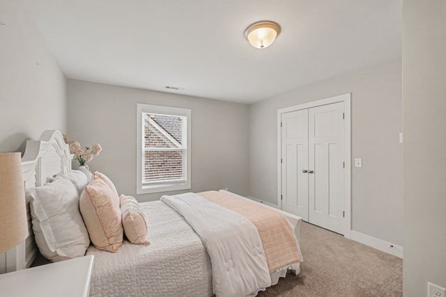 336 Rockcastle Dr, Murfreesboro, TN 37128