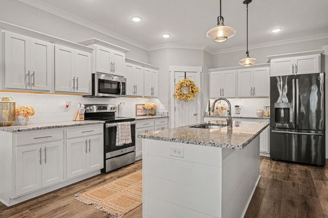 336 Rockcastle Dr, Murfreesboro, TN 37128
