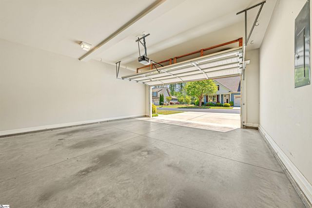 330 Belle Oaks Drive, Simpsonville, SC 29680