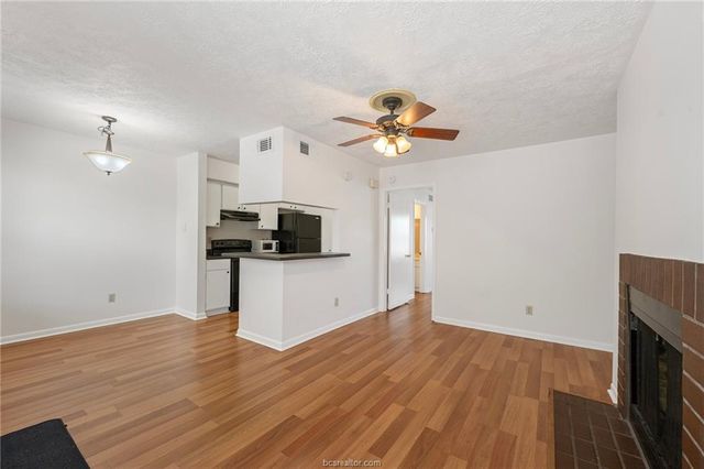 4441 Old College Road 8206, Bryan, TX 77801