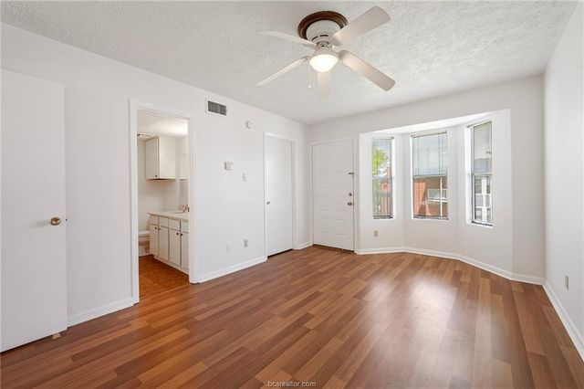 4441 Old College Road 8206, Bryan, TX 77801