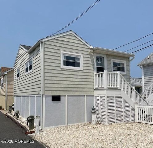 112 W Tide Way, Lavallette, NJ 08735