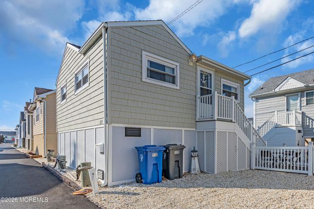 112 W Tide Way, Lavallette, NJ 08735