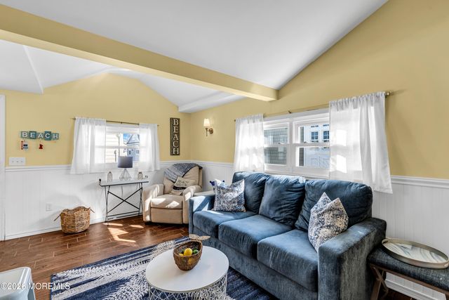 112 W Tide Way, Lavallette, NJ 08735