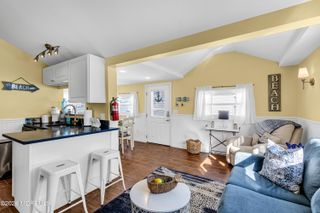 112 W Tide Way, Lavallette, NJ 08735