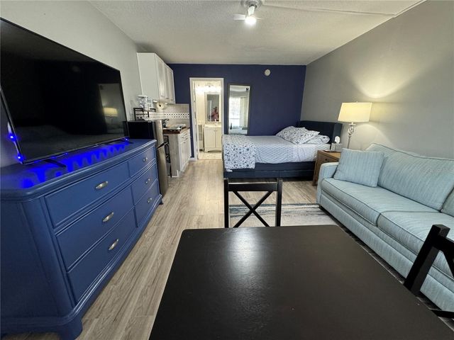7150 N TAMIAMI TRAIL S-623, Sarasota, FL 34243