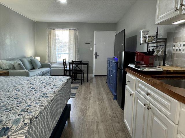 7150 N TAMIAMI TRAIL S-623, Sarasota, FL 34243