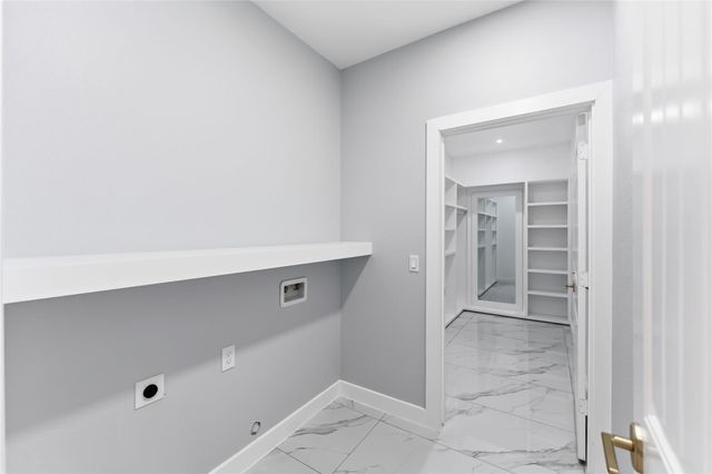 201 Road 51022, Cleveland, TX 77327