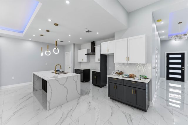 201 Road 51022, Cleveland, TX 77327