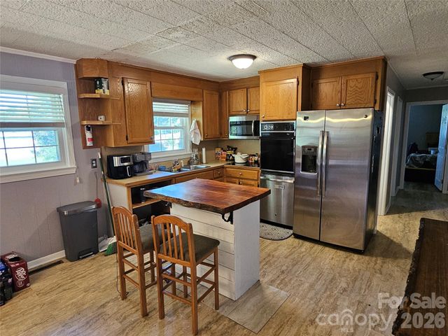 4114 Kendell Place, Hudson, NC 28638