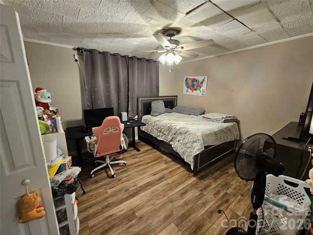 4114 Kendell Place, Hudson, NC 28638