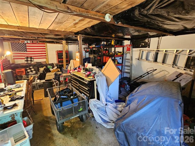 4114 Kendell Place, Hudson, NC 28638