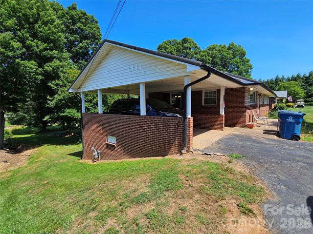 4114 Kendell Place, Hudson, NC 28638