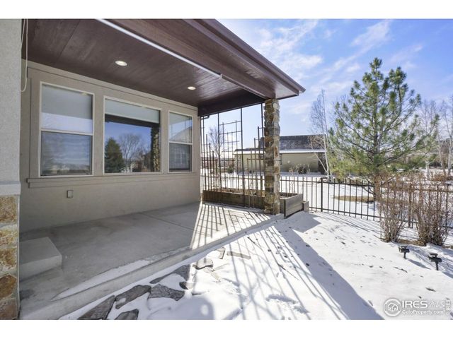 2078 Vineyard Dr, Windsor, CO 80550