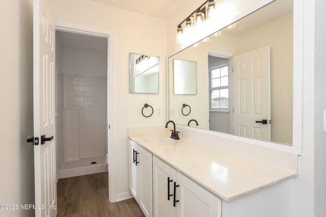 7385 LAWN TENNIS Lane, Jacksonville, FL 32277