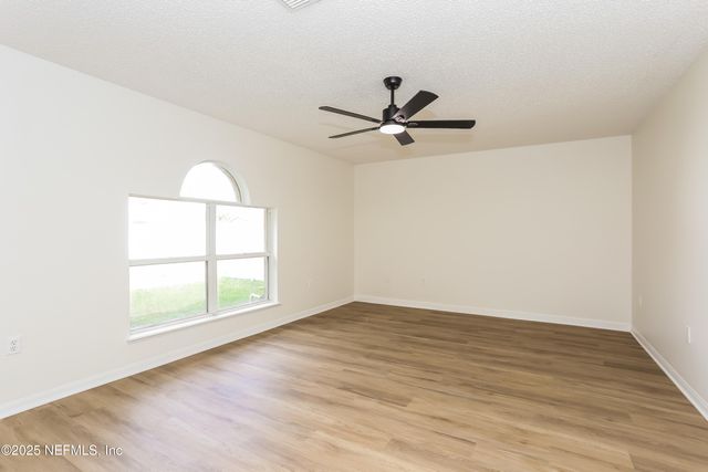 7385 LAWN TENNIS Lane, Jacksonville, FL 32277