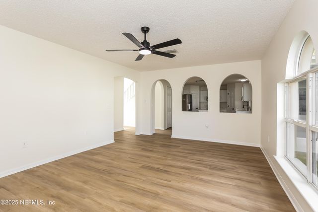 7385 LAWN TENNIS Lane, Jacksonville, FL 32277