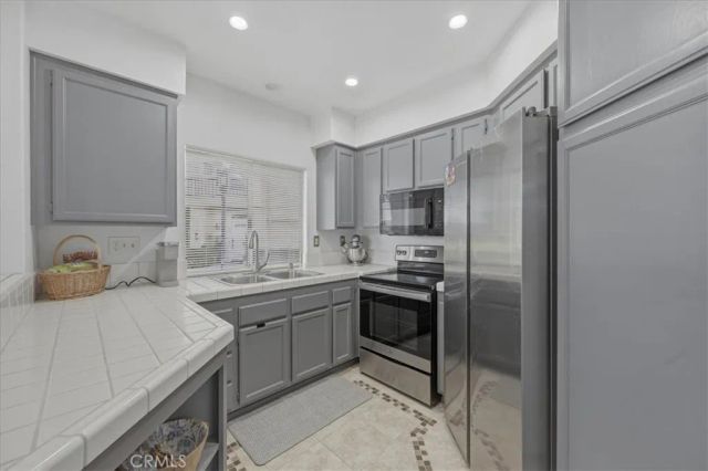 7254 Shoreline Drive 131, San Diego, CA 92122