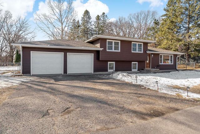 4842 104th Avenue NE, Circle Pines, MN 55014