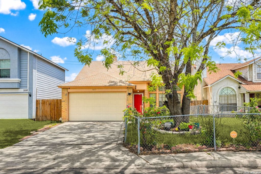 3162 Beacon Field, San Antonio, TX 78245