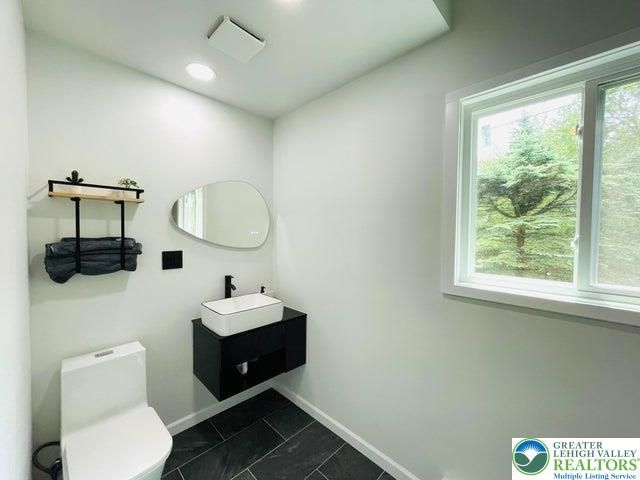 1225 Country-Place Drive, Coolbaugh Twp, PA 18466