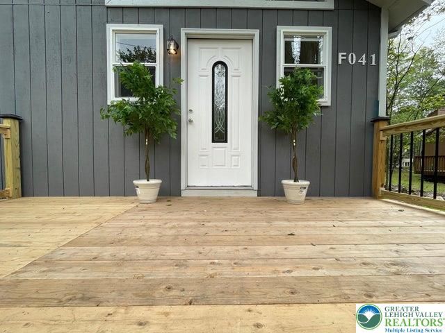 1225 Country-Place Drive, Coolbaugh Twp, PA 18466