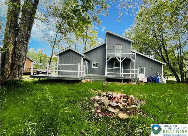 1225 Country-Place Drive, Coolbaugh Twp, PA 18466