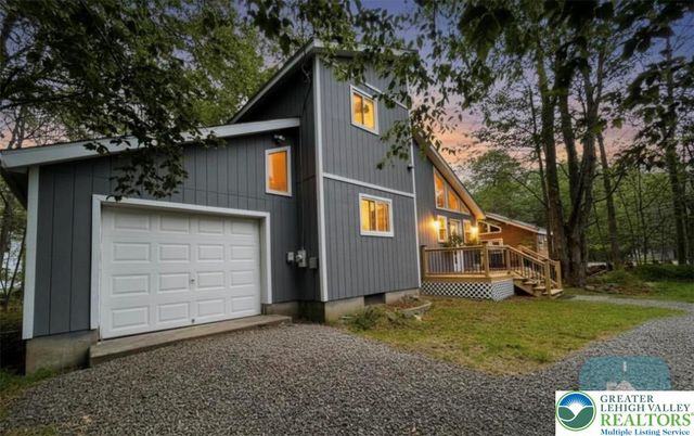 1225 Country-Place Drive, Coolbaugh Twp, PA 18466