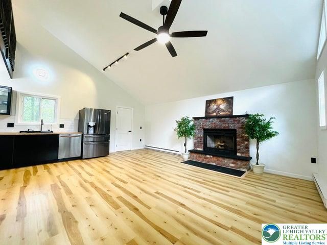 1225 Country-Place Drive, Coolbaugh Twp, PA 18466