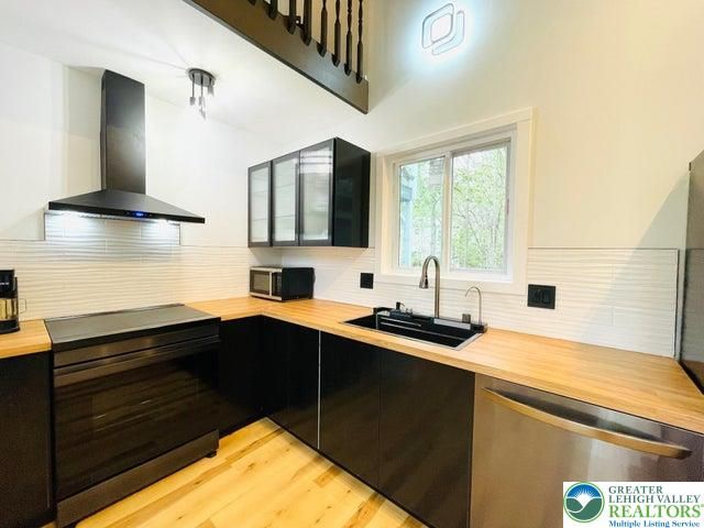 1225 Country-Place Drive, Coolbaugh Twp, PA 18466