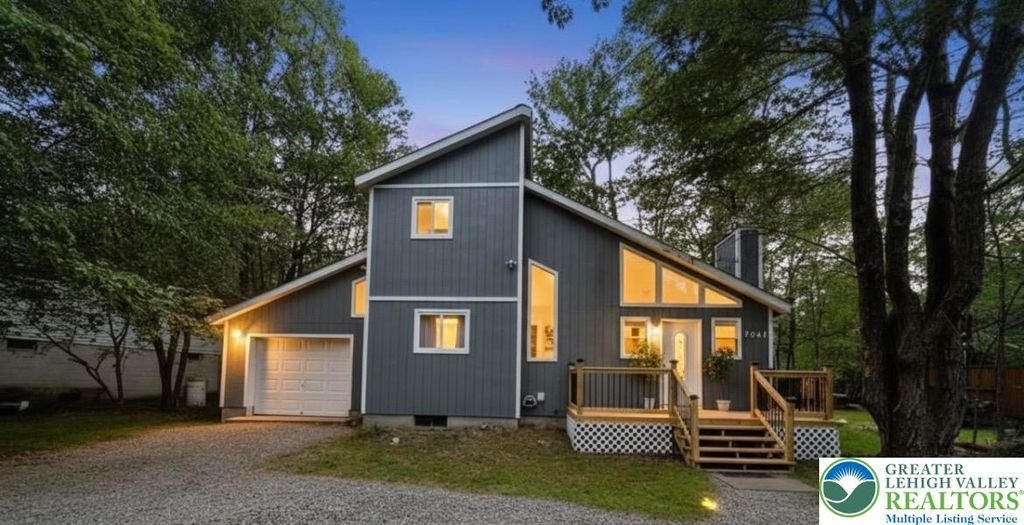 1225 Country-Place Drive, Coolbaugh Twp, PA 18466