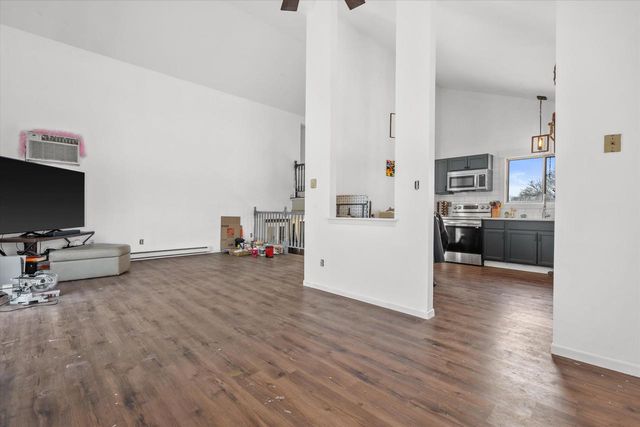 W277S8860 Lakeside DRIVE, Mukwonago, WI 53149