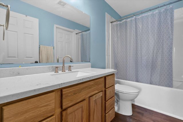 W277S8860 Lakeside DRIVE, Mukwonago, WI 53149