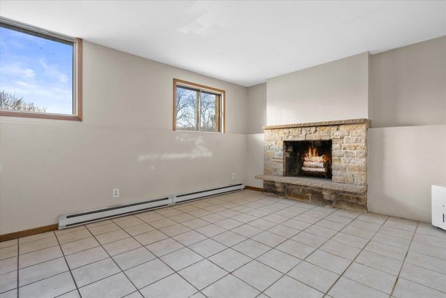W277S8860 Lakeside DRIVE, Mukwonago, WI 53149