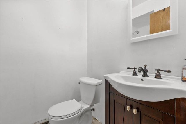 W277S8860 Lakeside DRIVE, Mukwonago, WI 53149