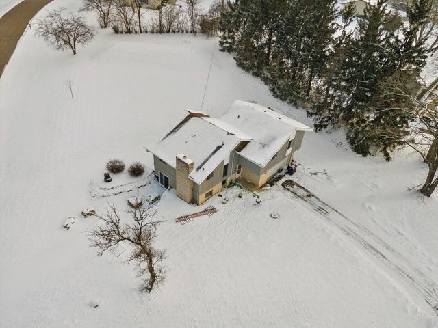 W277S8860 Lakeside DRIVE, Mukwonago, WI 53149