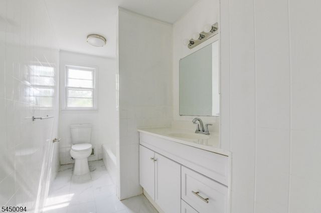 1018 Papen Rd, Bridgewater Twp., NJ 08807