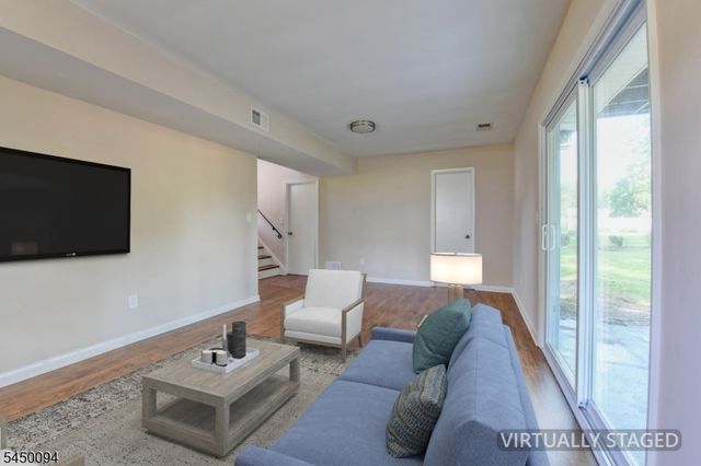 1018 Papen Rd, Bridgewater Twp., NJ 08807