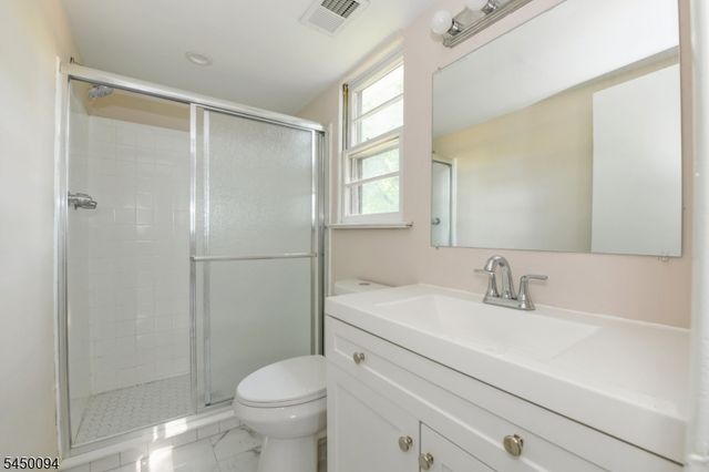 1018 Papen Rd, Bridgewater Twp., NJ 08807