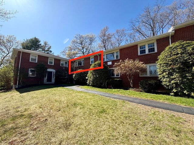 15 Park Avenue 5, Foxboro, MA 02035