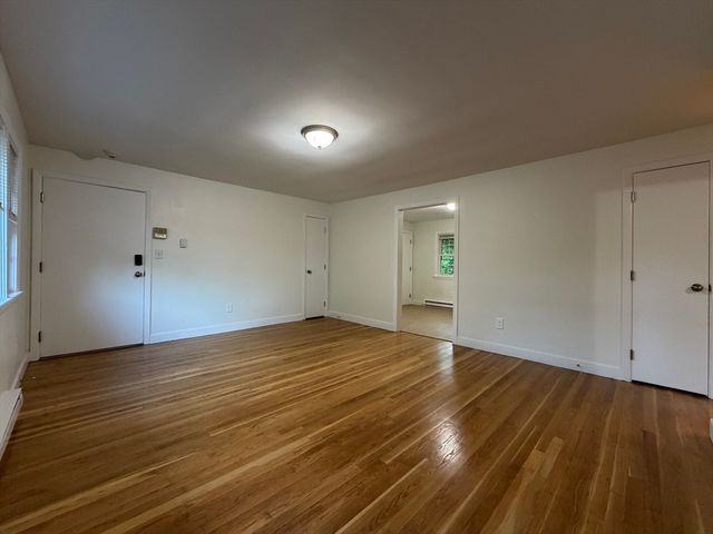15 Park Avenue 5, Foxboro, MA 02035