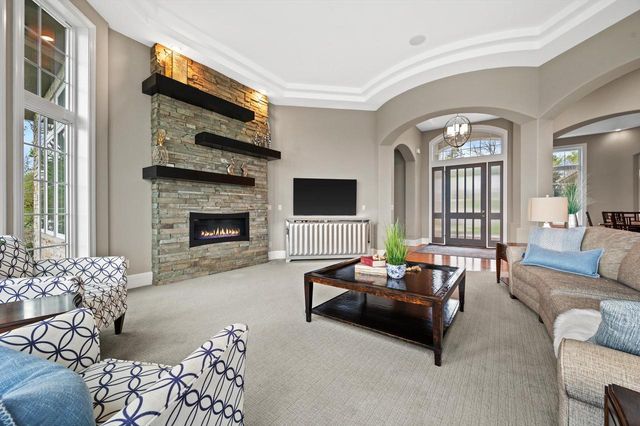W356N5136 Lakeshore DRIVE, Oconomowoc, WI 53066