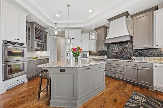 W356N5136 Lakeshore DRIVE, Oconomowoc, WI 53066