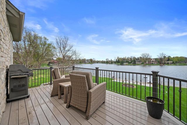 W356N5136 Lakeshore DRIVE, Oconomowoc, WI 53066